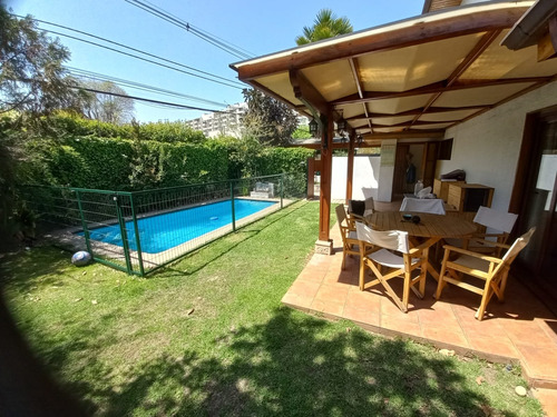 Hermosa, Comoda, Segura Y Bien Ubicada Casa En Las Condes