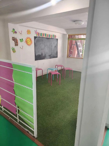 Renta De Local Comercial En Av. Lago De Guadalupe, Con Departamento Incluido