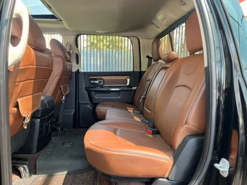 Dodge Ram 2500 5.7 Laramie Longhorn Crew Cab 4x4