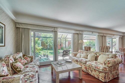 Casa En Venta En Barrio River