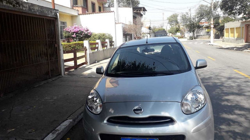 Imagem 4 de 15 de Nissan March 2013 1.0 S 5p