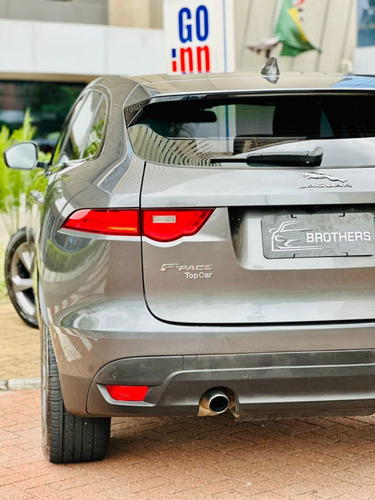 Jaguar F-PACE 2.0 Prestige 5p Gasolina