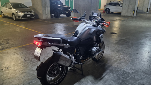 Bmw 1200 Gs Americana Con Título Limpio Y Pedimento A Tratar