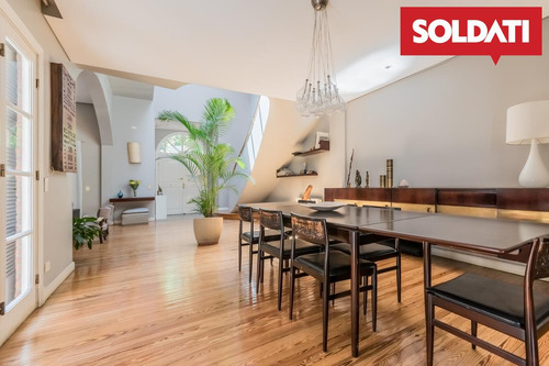 Venta - Casa 6 Ambientes - Coghlan