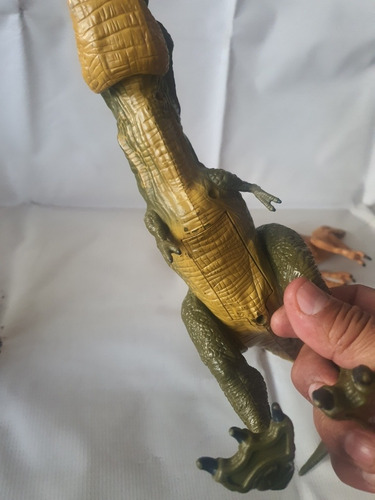Par De Dinosaurios Jurassic World 42 Y 26 Cm Hasbro Original (Usado)
