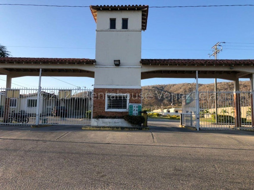  Arnaldo López Vende Bella   Casa En  La Ensenada Barquisimeto  Lara,  Venezuela. 2 Dormitorios  2 Baños  80 M² 