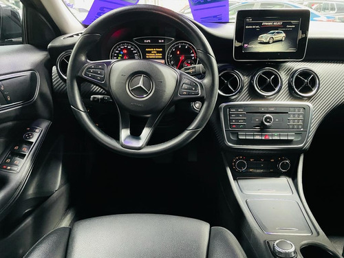 Mercedes-Benz Clase GLA Sport