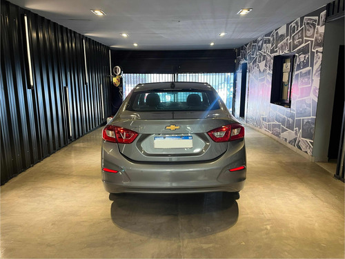 Chevrolet Cruze Cruze 4p 1.4t LT MT