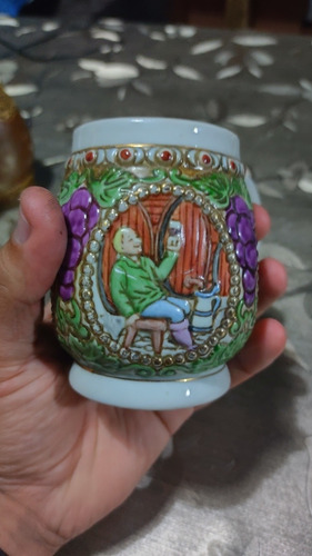 Imagem 1 de 3 de Caneca Colecionador Ceramarte - Década De 1970
