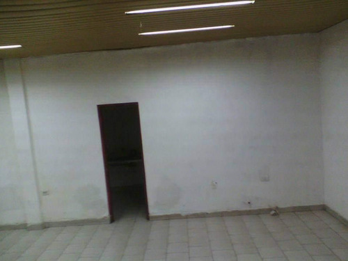 Venta Local En Esquina, Caleta Olivia