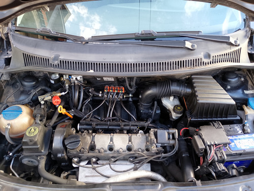 Volkswagen Suran 1.6 Imotion Highline