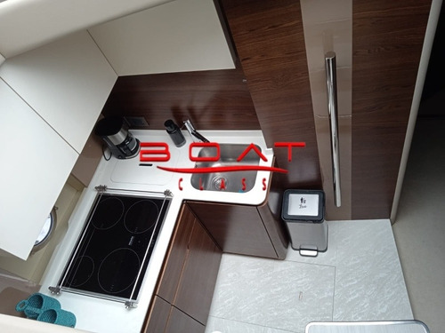 Imagem 7 de 9 de Azimut 56