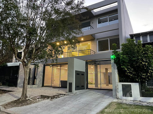 Imagen 1 de 29 de Departamento 4 Ambientes Venta Castelar