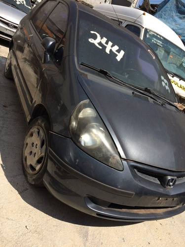 Imagem 3 de 6 de Sucata Honda Fit 2004 Vendo Peças Chicote Paralama Roda