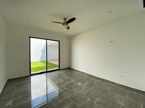 Imagen 12 de 16 de Últimas 2 Casas Taro 1 Planta Con 533 M2 De Terreno En Nuev
