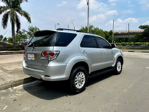 Toyota Fortuner 2.7l 4x4