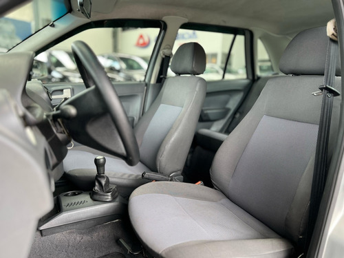 Volkswagen Gol GOL TECH 1.0 MI TOTAL FLEX 8V 4P