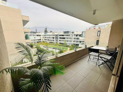Departamento Con Buenos Espacios De 3d En La Dehesa Central