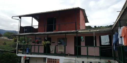 Finca Con 40 Metros A Orilla De La Via Principal Yumbo La Cumbre