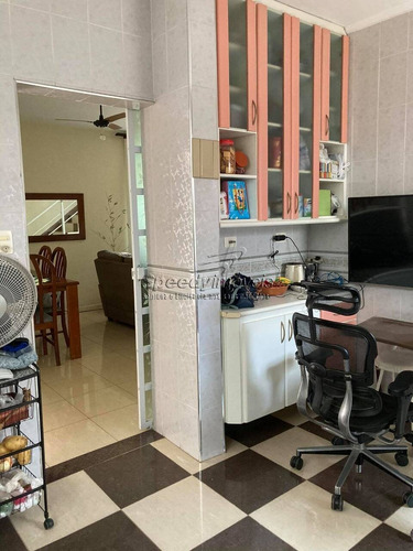 Imagem 11 de 15 de Casa Em Santos Próximo Á Praia 3 Dormitórios. - 3027