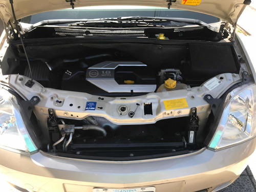 Imagen 14 de 16 de Chevrolet Meriva 2011 1.8 Gl Plus