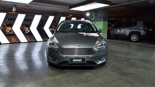 Ford Focus III 2.0 Titanium At