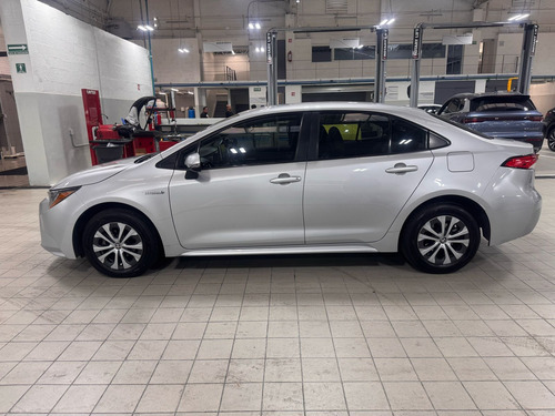 Toyota Corolla 1.8 Hybrid At