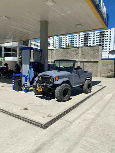 Toyota Macho Carpado Land Cruiser Fj40