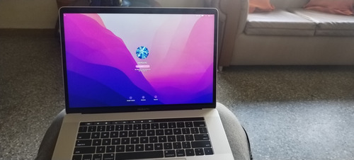 Vendo Laptop Modelo A1707 Macbook Pro De Apple 2016 450$ Se