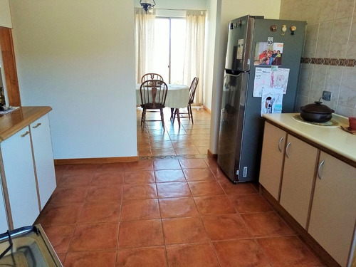 Amplia Parcela / Linda Casa Condominio / Limache