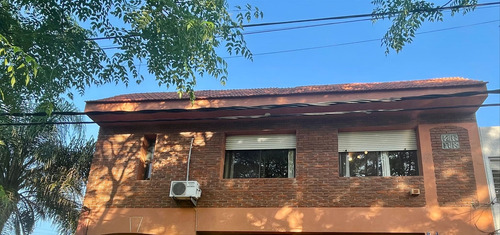 Venta Casa Ph De Altos De 4 Dormitorios Con Renta.