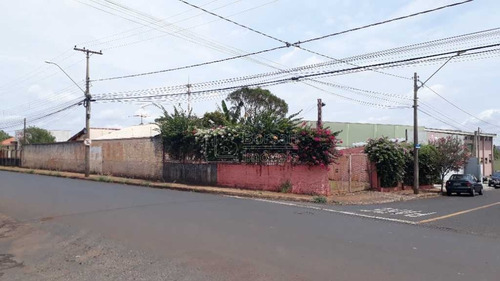Imagem 1 de 6 de Venda De Casas / Padrão Na Cidade De Araraquara 10790
