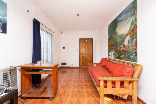 Venta Casa 3 Ambientes Caseros Patio Y Quincho