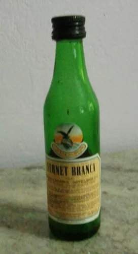 Mini botellas, botellitas miniatura Fernet Branca