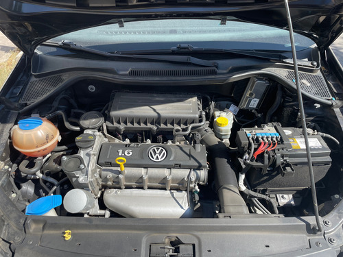 Volkswagen Vento 1.6 Confortline Mt