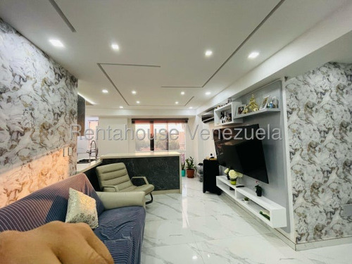 Apartamento En Venta En Urb La Esperanza En Maracay Zp