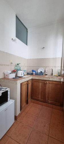 Imagen 17 de 21 de Alquiler De Oficina De Categoria En Ciudad Vieja