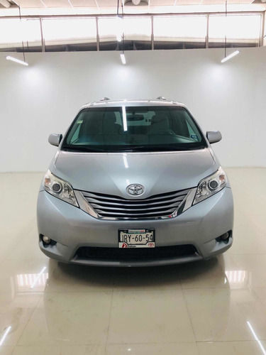 Imagen 3 de 12 de Toyota Sienna 2017 3.5 Xle At