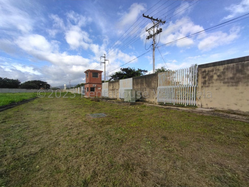 Galpón En Venta Santa Cruz De Aragua 24-1689 Yb