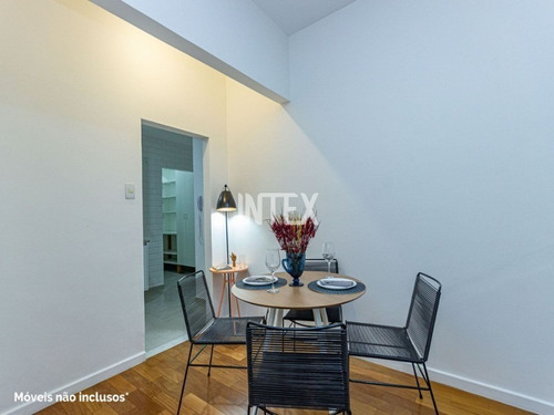 Imagem 3 de 30 de Apartamento À Venda Com 2 Quartos, Sala, Cozinha E 1 Vaga De Garagem Em Copacabana - Ap01712 - 70267898