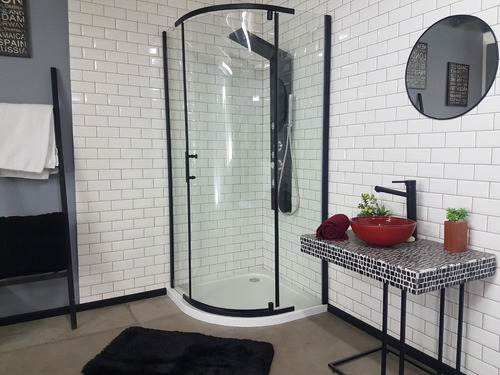 Box De Ducha Mampara Gorena Rio 90cm Cabina Curva C/base Armazón Negro Panel Transparente