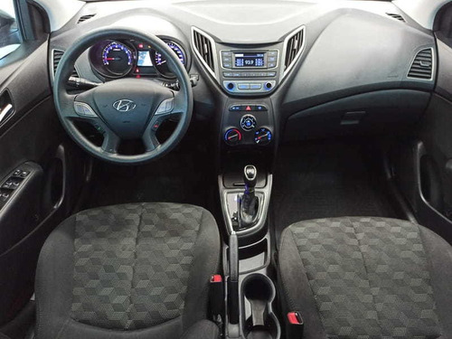 Imagem 12 de 15 de Hyundai Hb20 1.6a Comf 2017