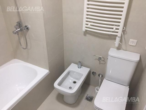 Imagen 8 de 24 de Hermoso Loft En Piso 17 Con Vista Al Rio. Excelentes Detalles De Calidad Y Cochera.