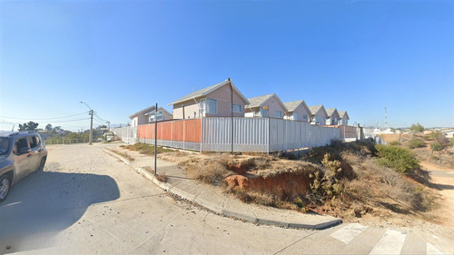 Casa En Venta De 3 Dorm. En Quilpué
