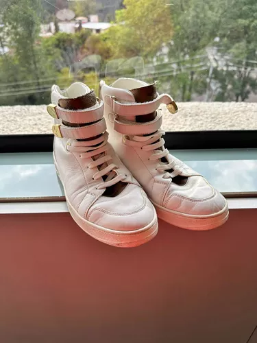 Busca tenis louis vuitton dama blanco broche cafe con remaches a