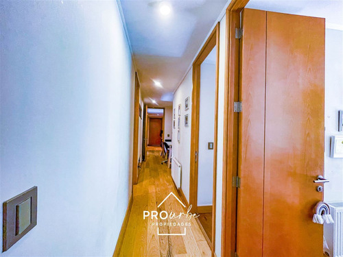 Departamento En Venta De 3 Dorm. Con Jardin En Las Condes