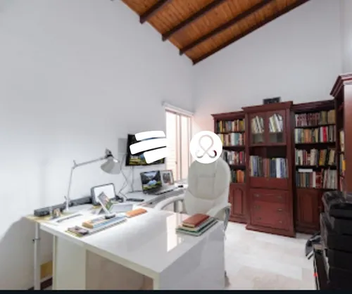 Casa En Venta En El Poblado, Loma De Los Balsos