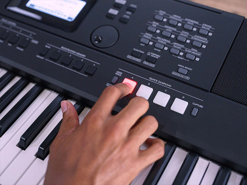 Yamaha Psr-e473 Teclado 61 Teclas Usb Sensibilidad Con Funda