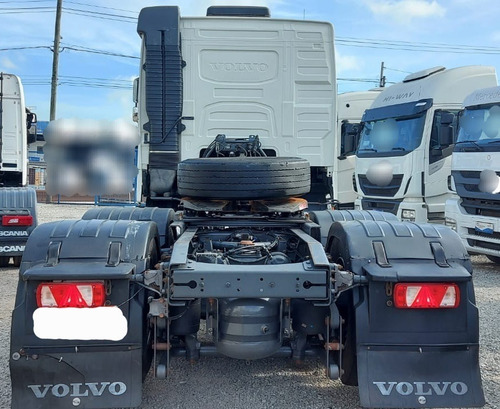 Imagem 2 de 14 de Volvo Fh460 6x4 2015/2016
