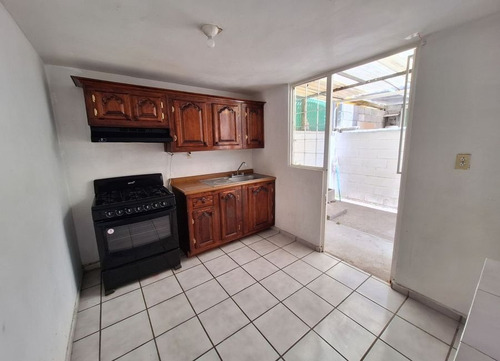 Casa En Venta En Queretaro, Villas Bajío, Villas Campestre, San José De Los Olvera. Fc